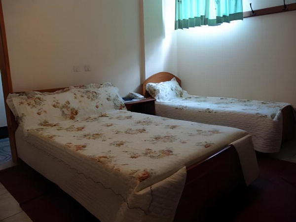 Weygoss Guest House image 13