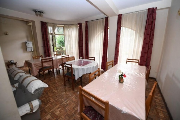 Weygoss Guest House image 3